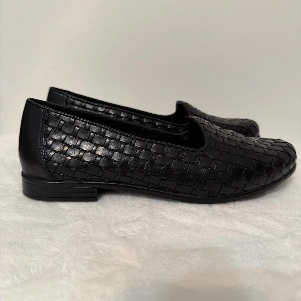 Trotters Black Woven Leather Flats